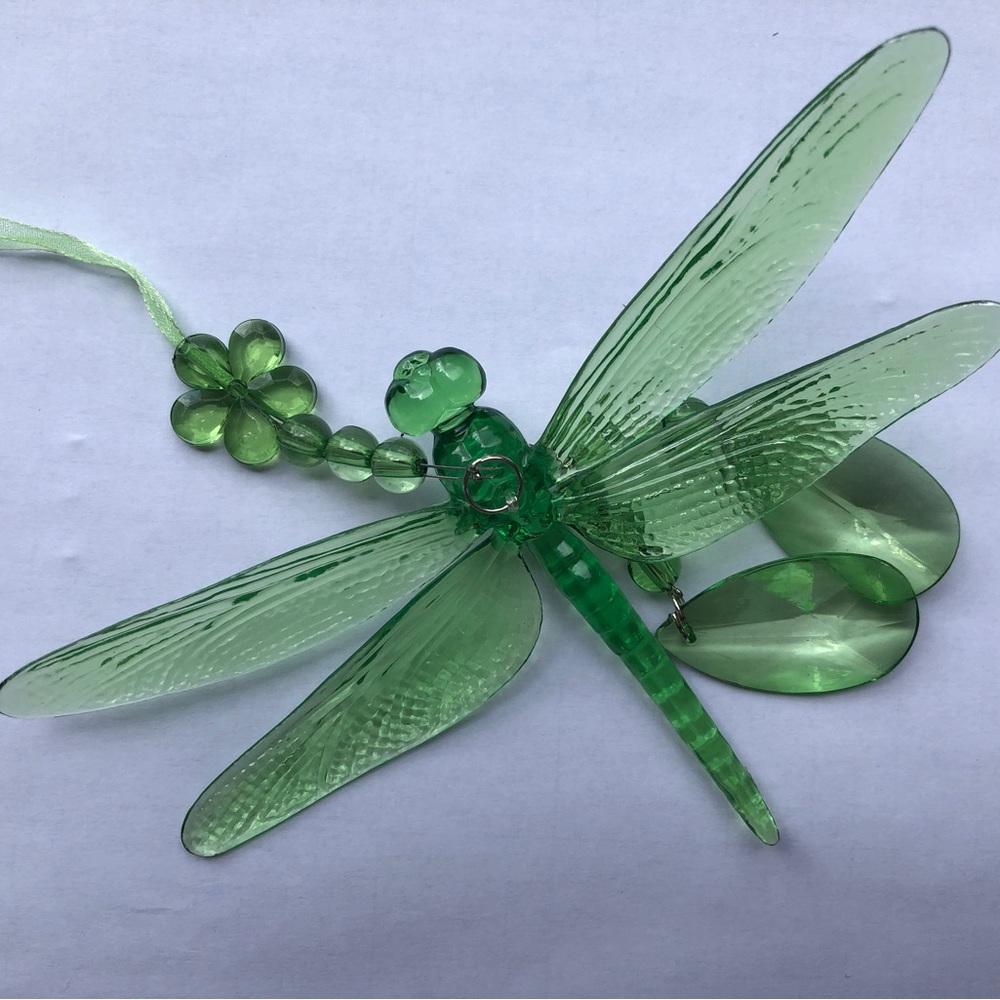 tii Collections P3244, Acrylic Hanging Dragonfly, Green